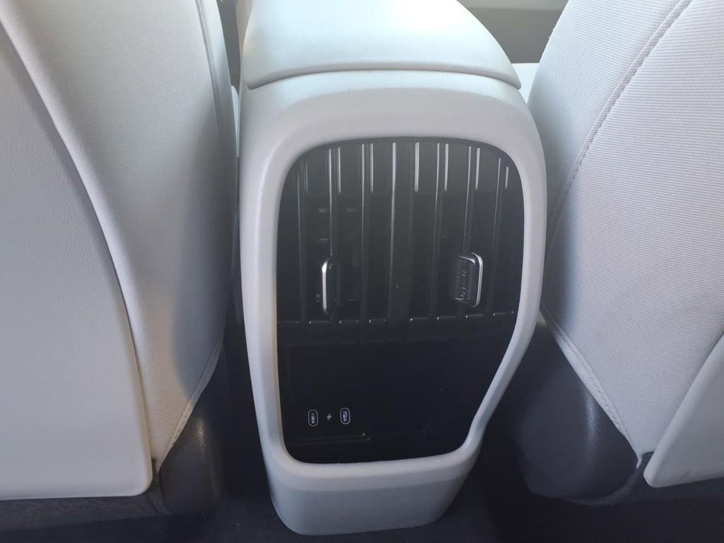 Used 2024 Hyundai Kona SEL image 29