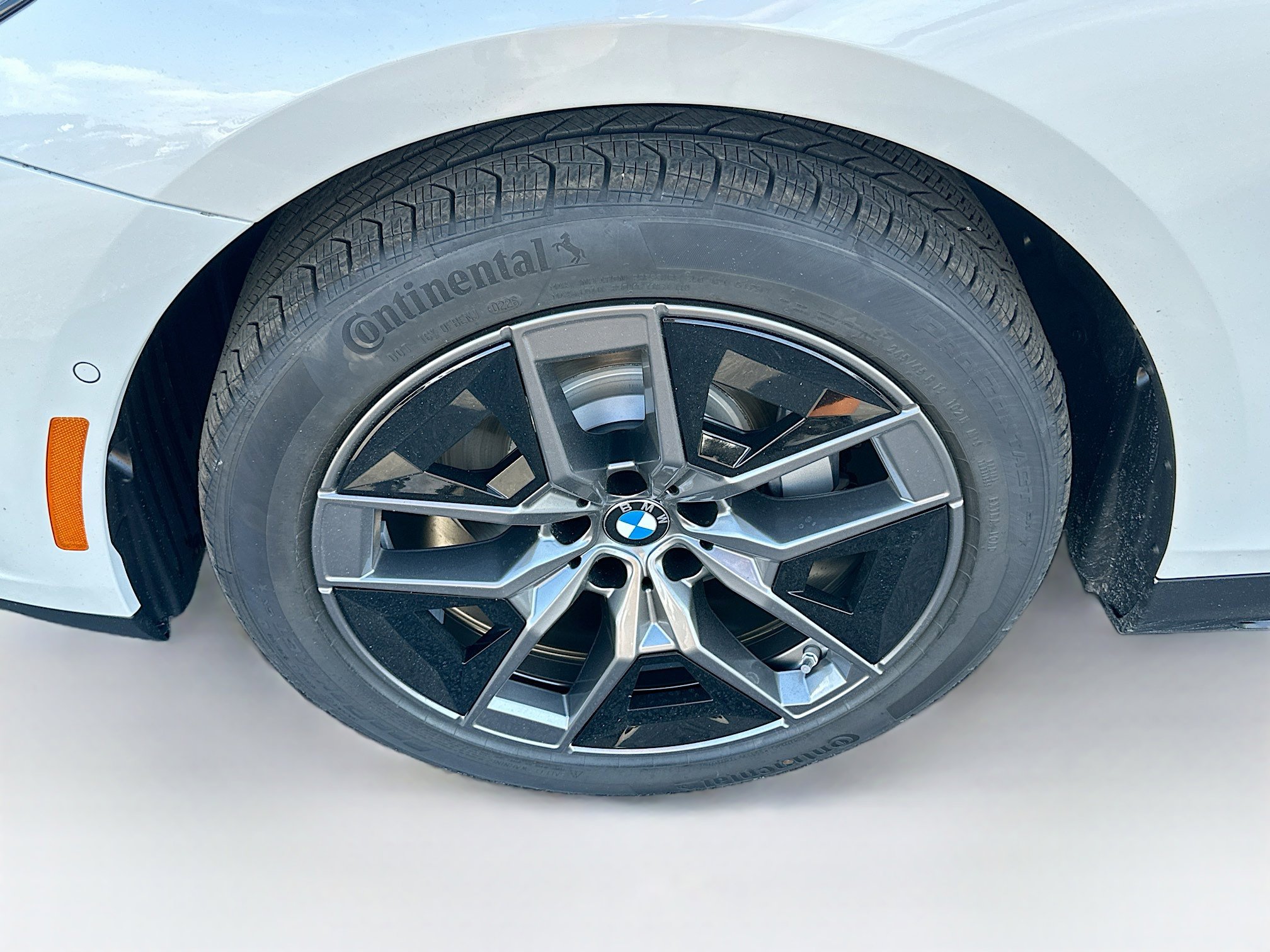 New 2026 BMW 530i RWD image 26