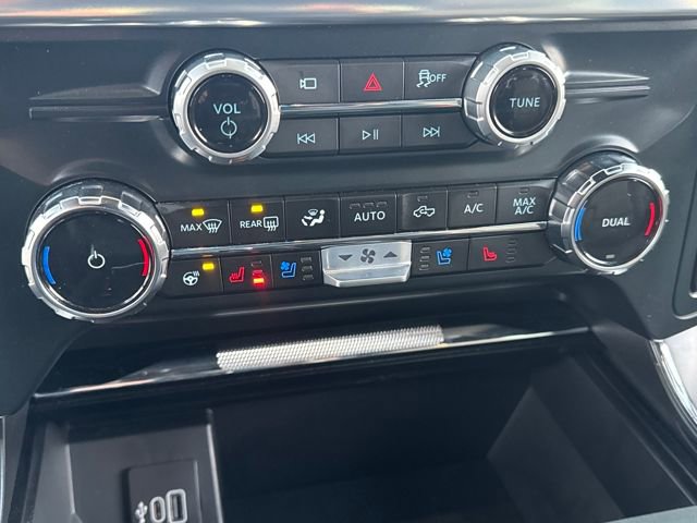 Used 2025 Ford F150 Lariat w/ Equipment Group 501A Mid image 19