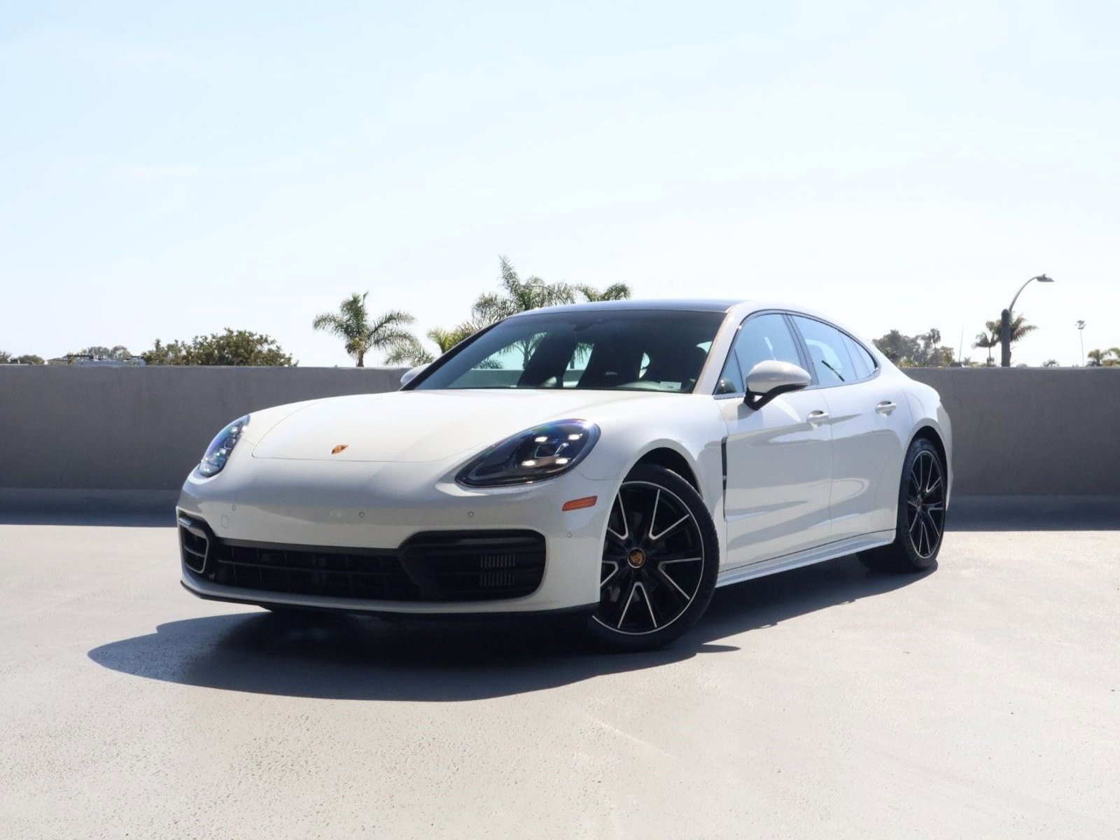 Certified 2022 Porsche Panamera 4 w/ Premium Package image 1