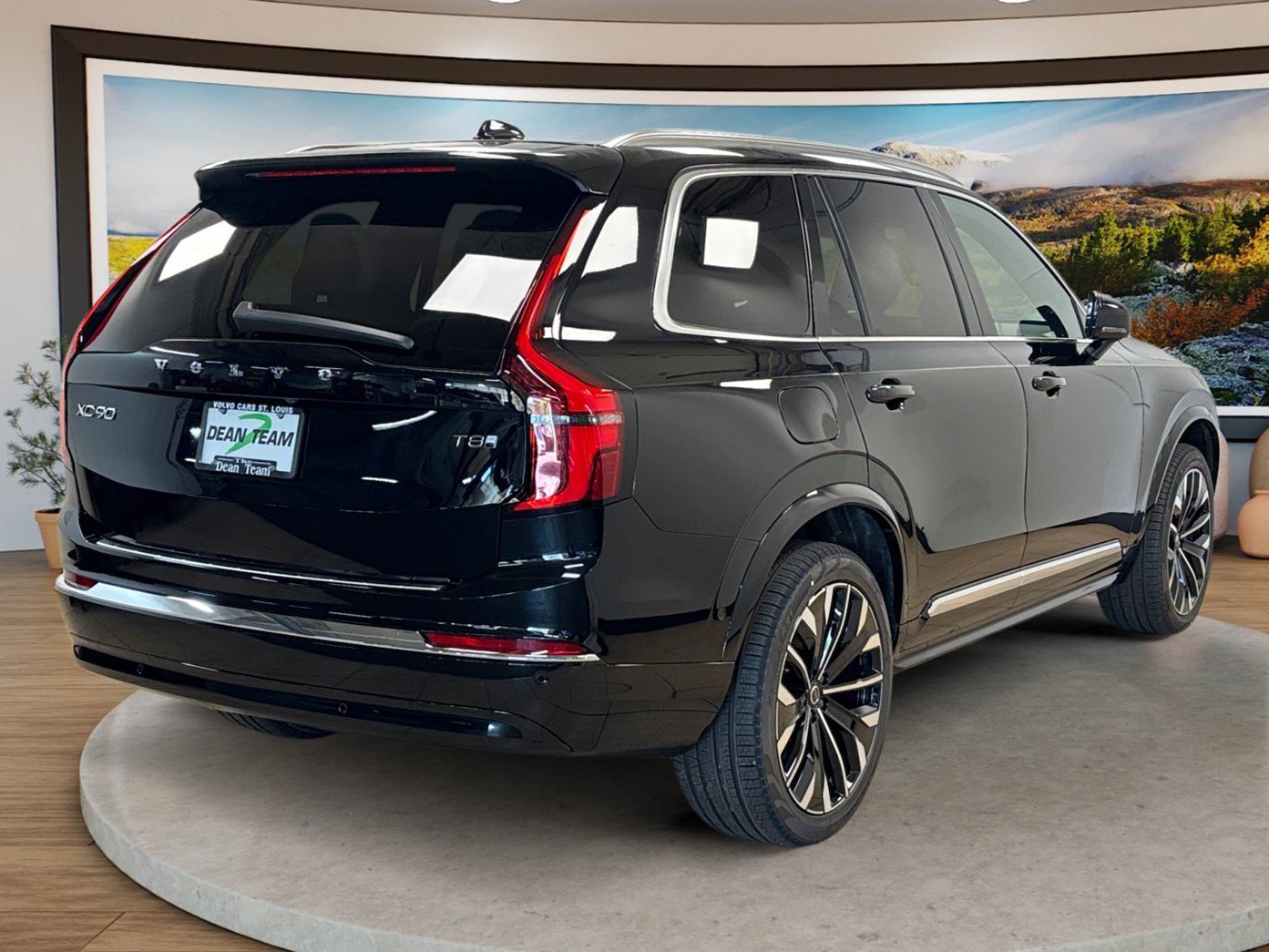 New 2026 Volvo XC90 T8 Ultra w/ Protection Package AWD/4WD image 4