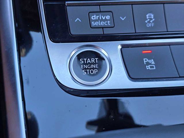 Certified 2025 Audi Q7 2.0T Premium w/ Convenience Plus Package AWD/4WD image 38