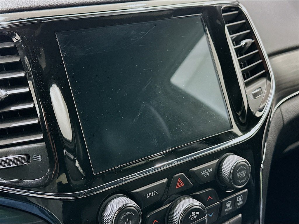 Used 2021 Jeep Grand Cherokee Limited w/ Luxury Group II image 14