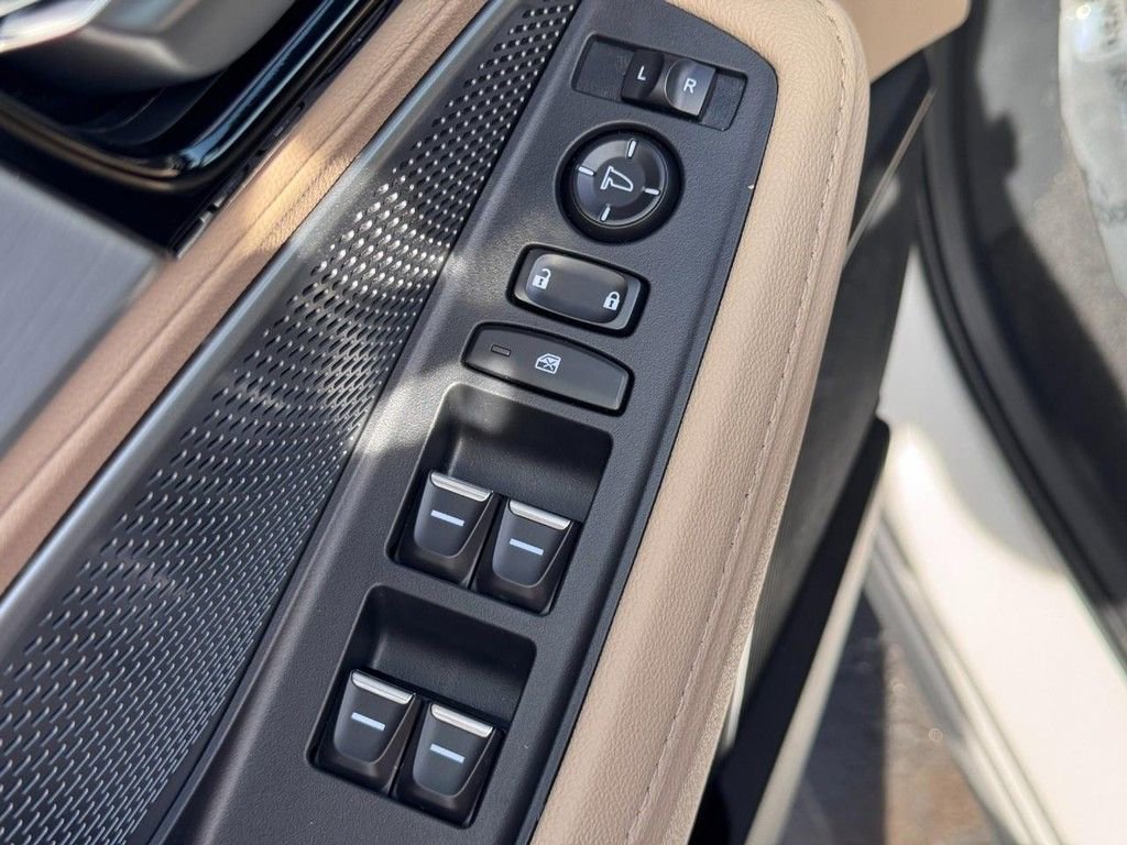 Certified 2026 Acura MDX SH-AWD image 18