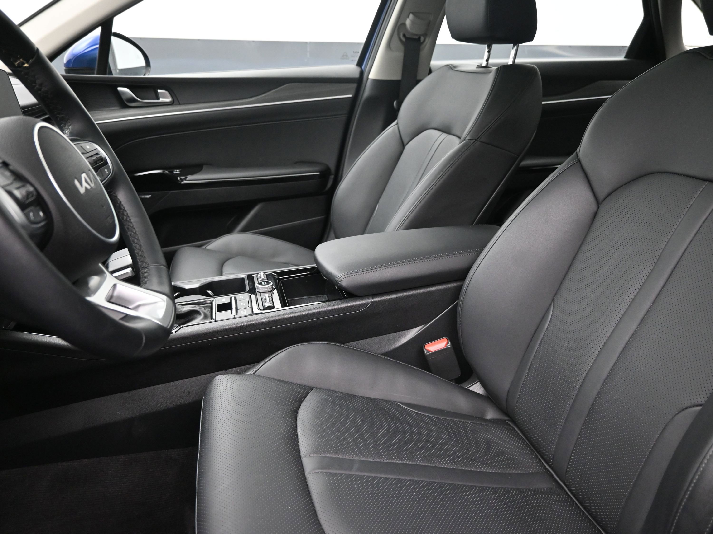 Used 2025 Kia K5 EX image 10