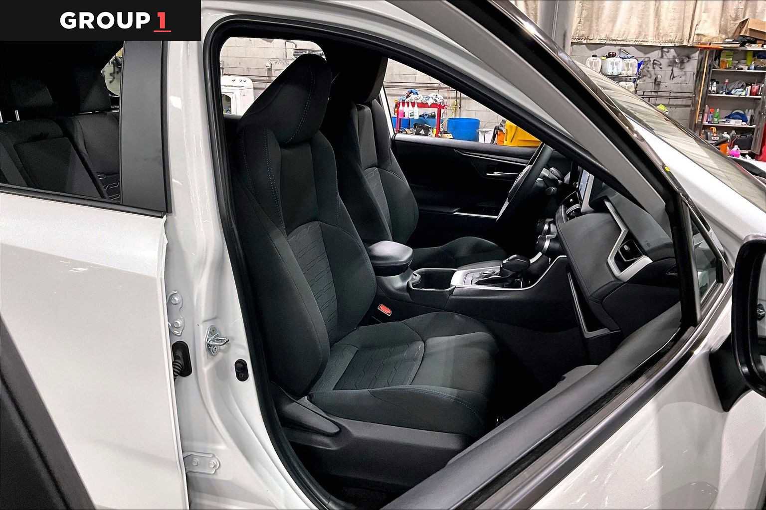 Used 2023 Toyota RAV4 SE w/ SE Grade Weather Package image 9