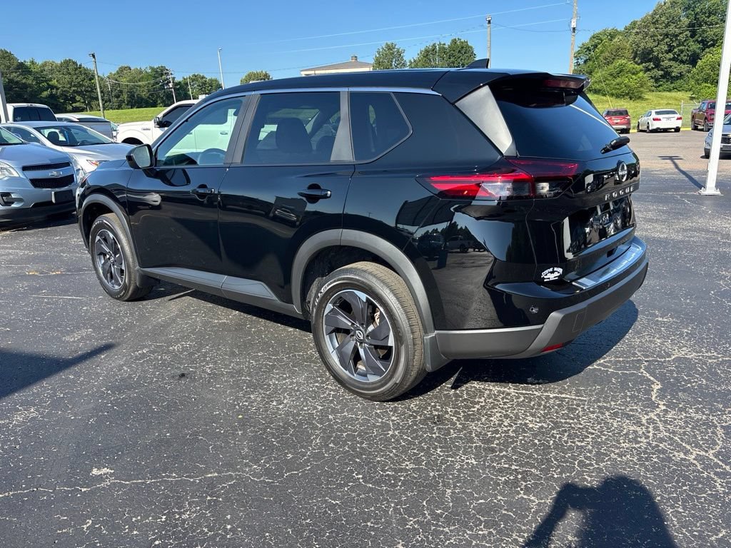 Used 2025 Nissan Rogue SV FWD image 7