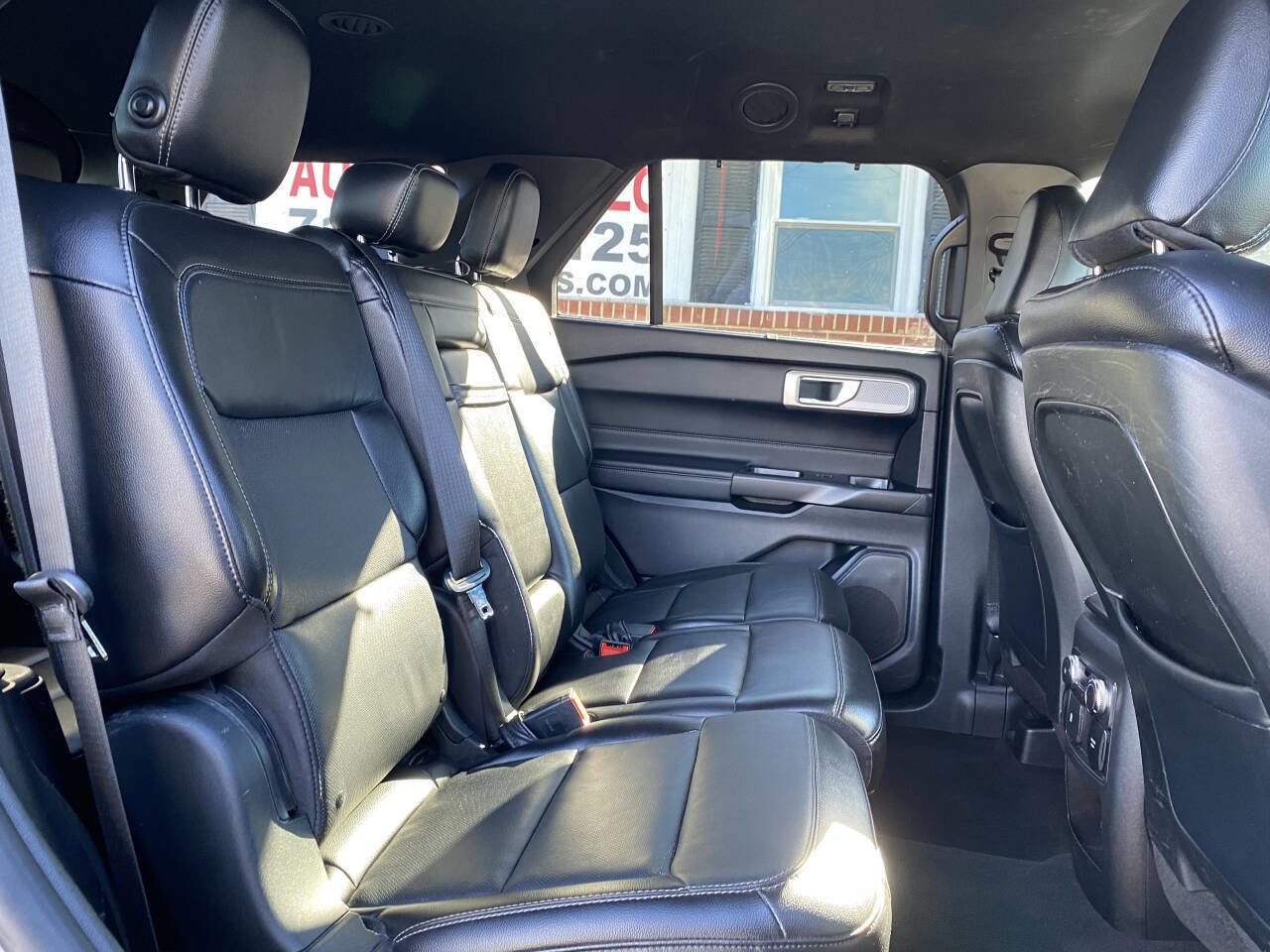 Used 2020 Ford Explorer Limited RWD image 43