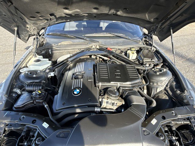 Used 2013 BMW Z4 sDrive35i image 17