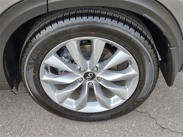 Certified 2021 INFINITI QX50 Luxe image 10