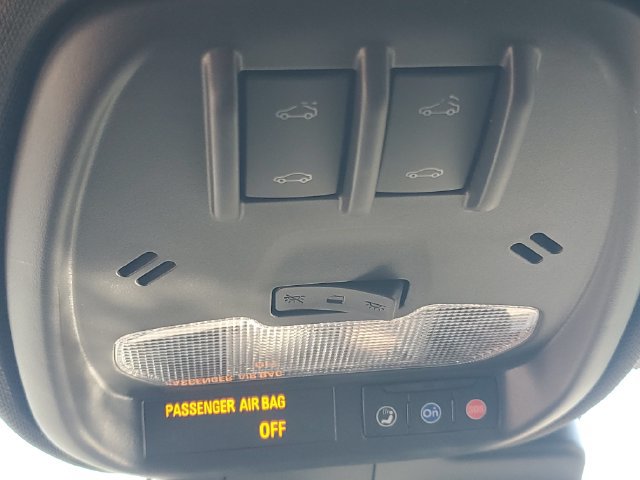 Used 2025 Buick Envista Avenir FWD image 30