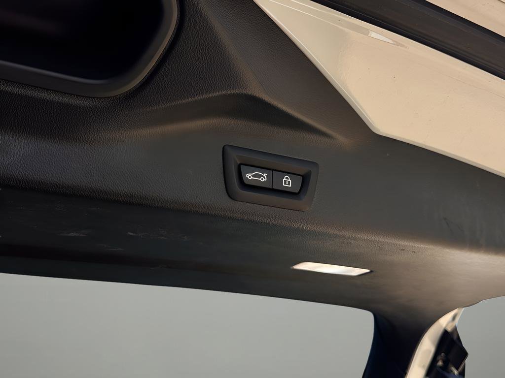 Used 2023 BMW X5 xDrive45e image 28