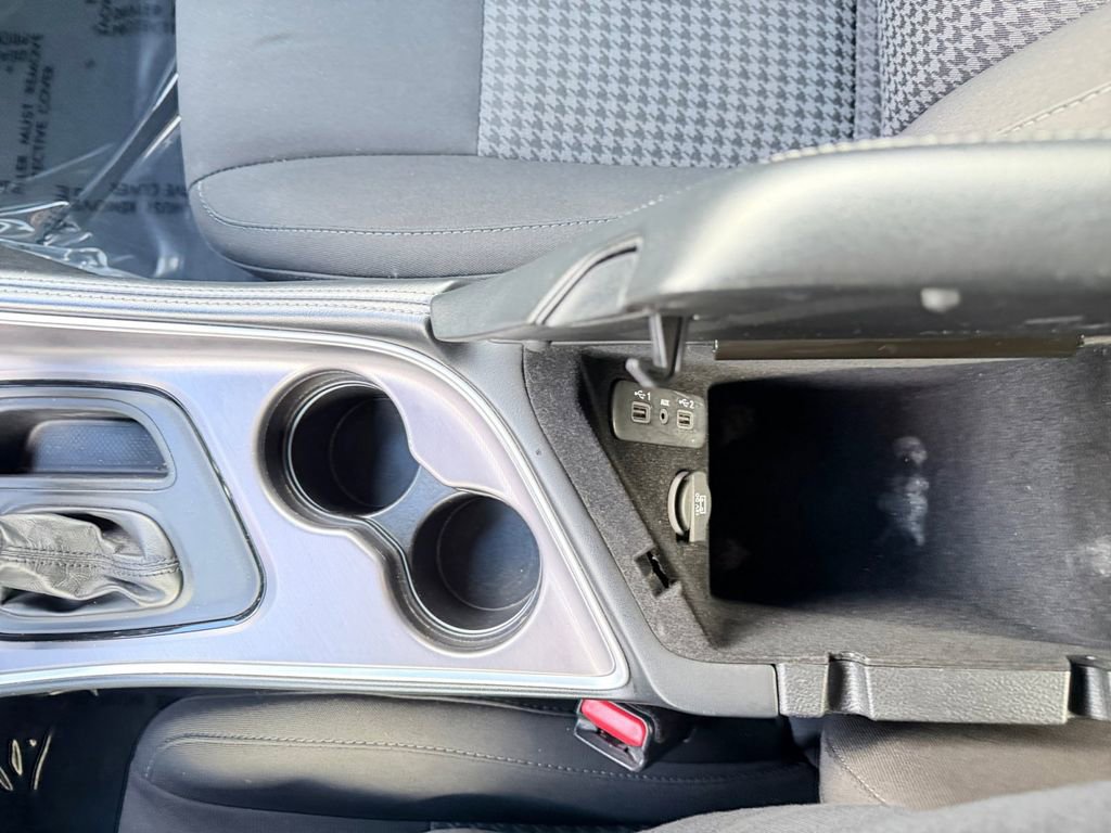 Used 2022 Dodge Challenger R/T w/ Blacktop Package image 22