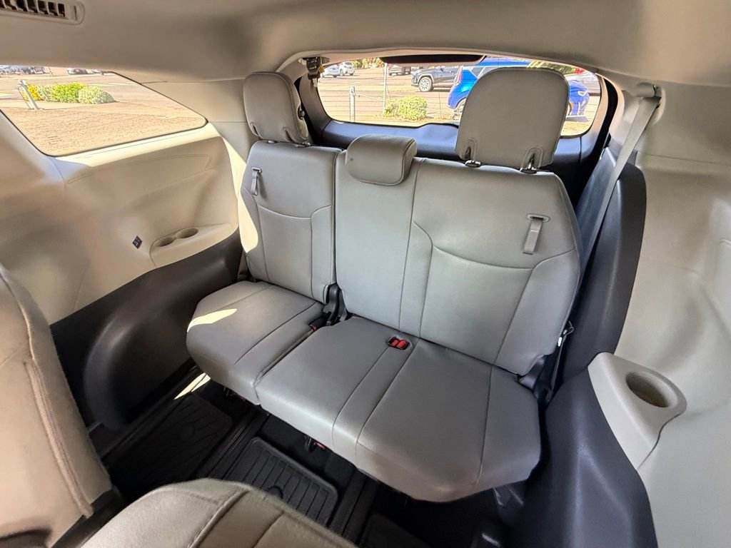 Certified 2023 Toyota Sienna XLE AWD/4WD image 20