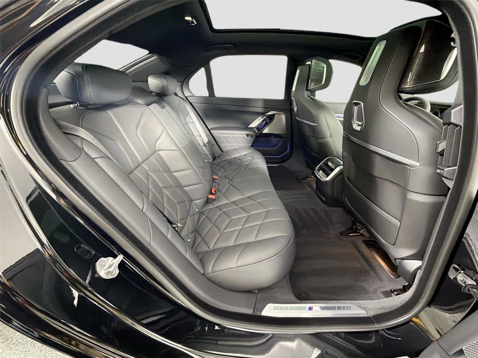 New 2026 BMW 740i xDrive w/ Executive Package AWD/4WD image 30