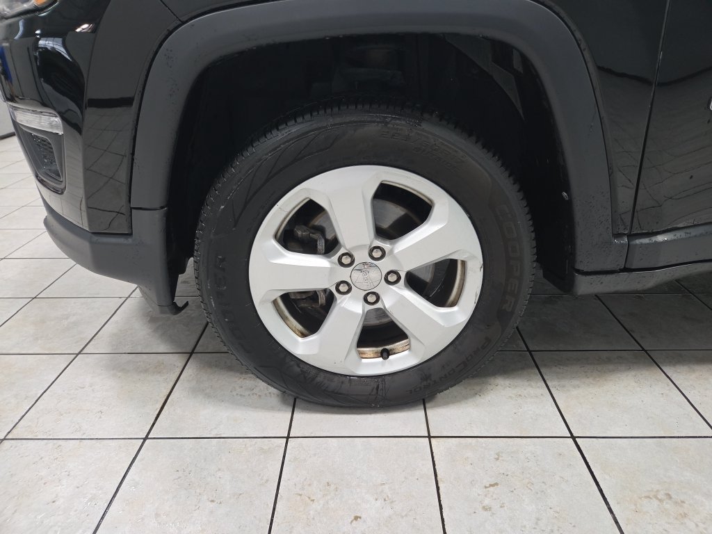 Used 2018 Jeep Compass Latitude AWD/4WD image 43