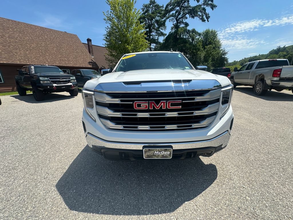 Used 2024 GMC Sierra 1500 SLE AWD/4WD image 8
