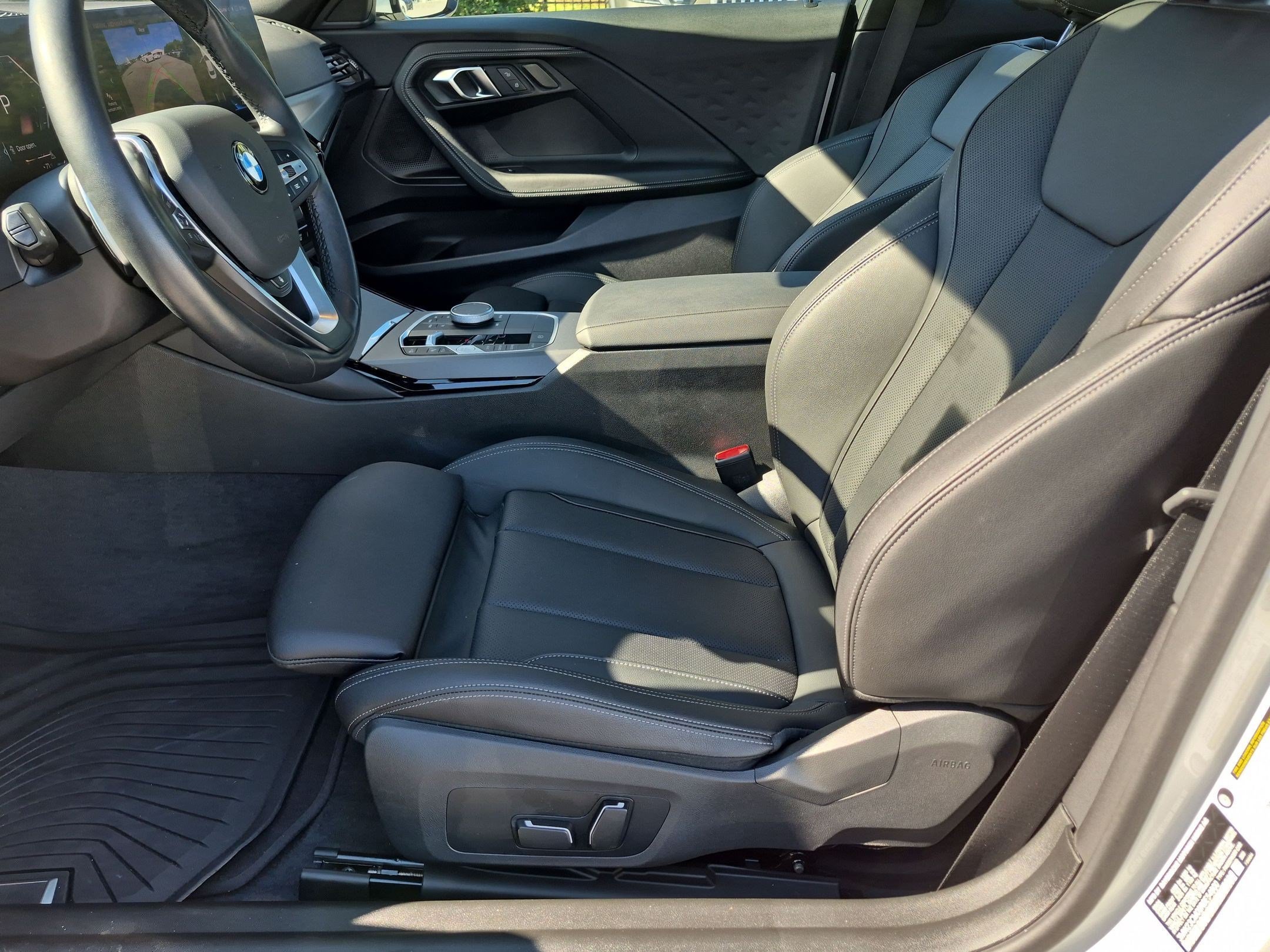 Used 2024 BMW 230i Coupe w/ Convenience Package RWD image 14