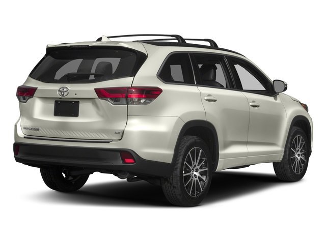 Used 2018 Toyota Highlander XLE image 2