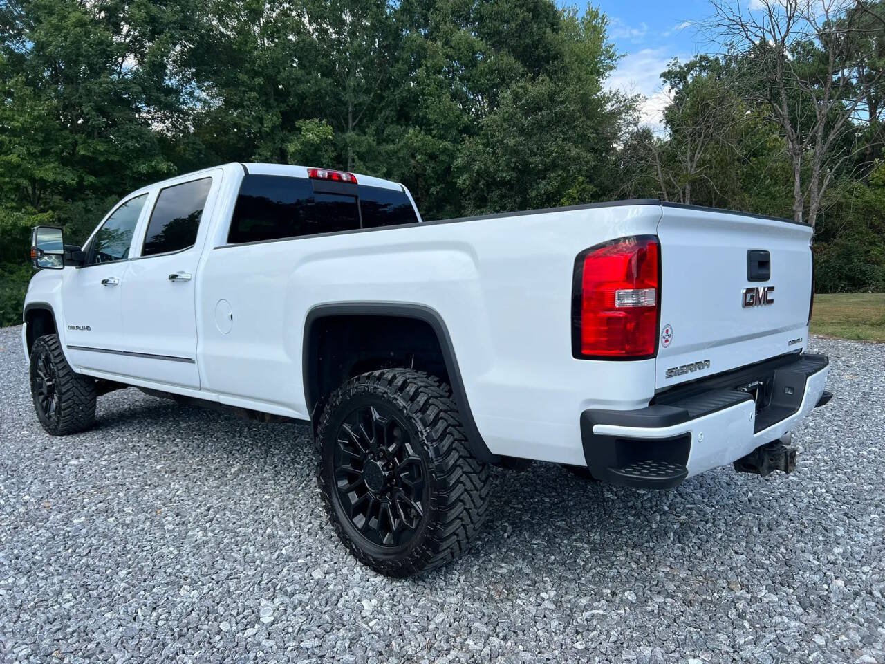 Used 2015 GMC Sierra 3500 Denali w/ Duramax Plus Package AWD/4WD image 5