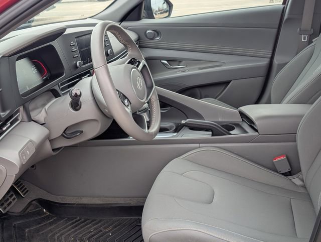 Certified 2025 Hyundai Elantra Sport image 26