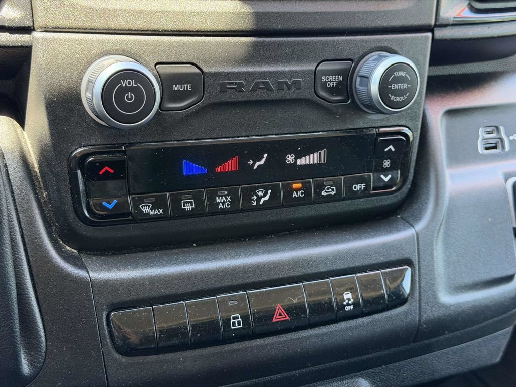 Used 2026 RAM ProMaster 2500 w/ Convenience Group FWD image 31