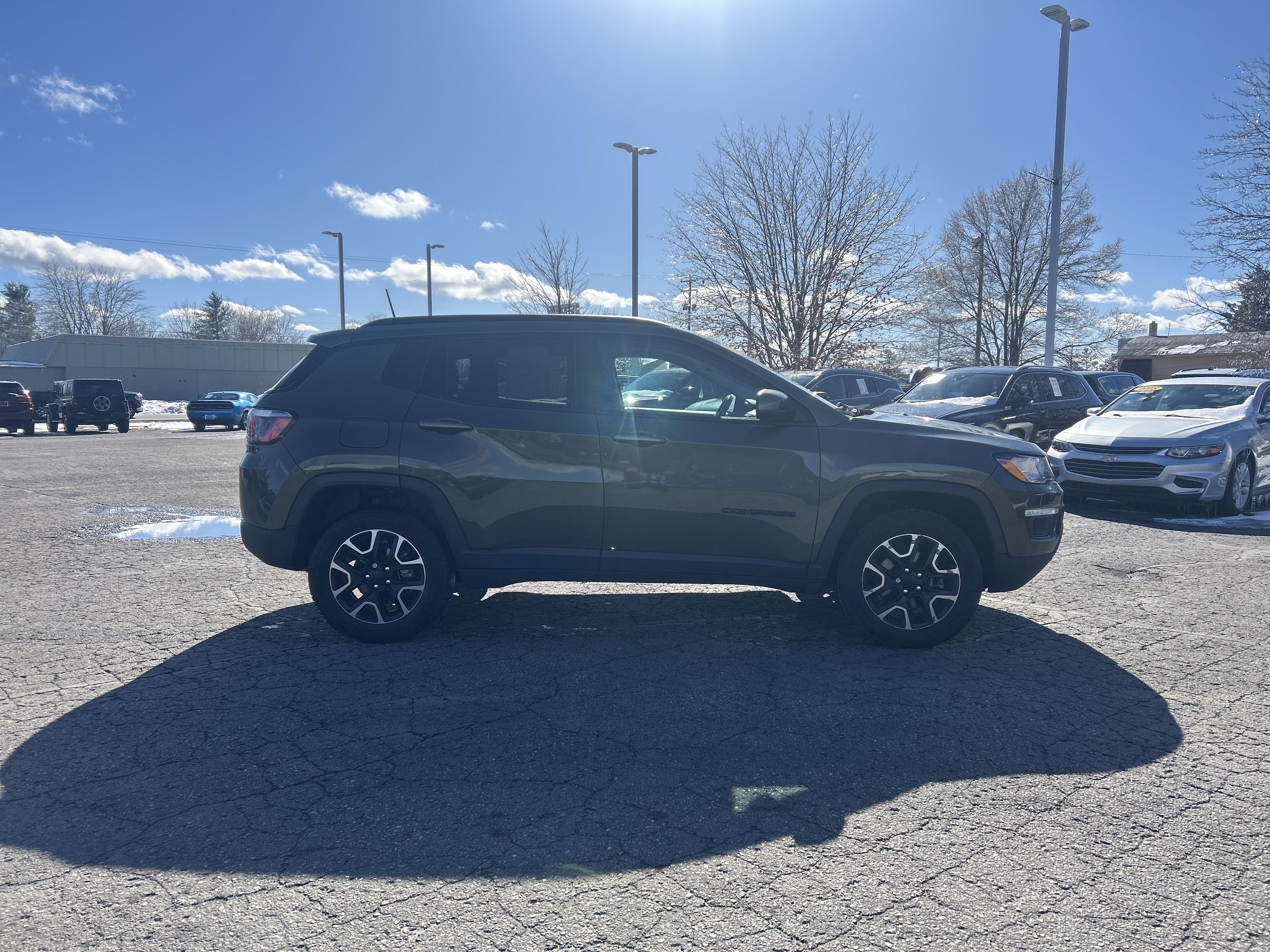 Used 2020 Jeep Compass Sport image 2
