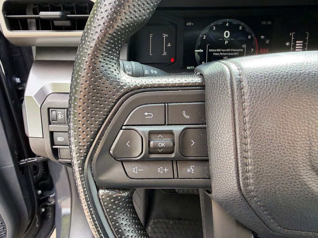 Used 2025 Toyota Tacoma SR5 AWD/4WD image 27