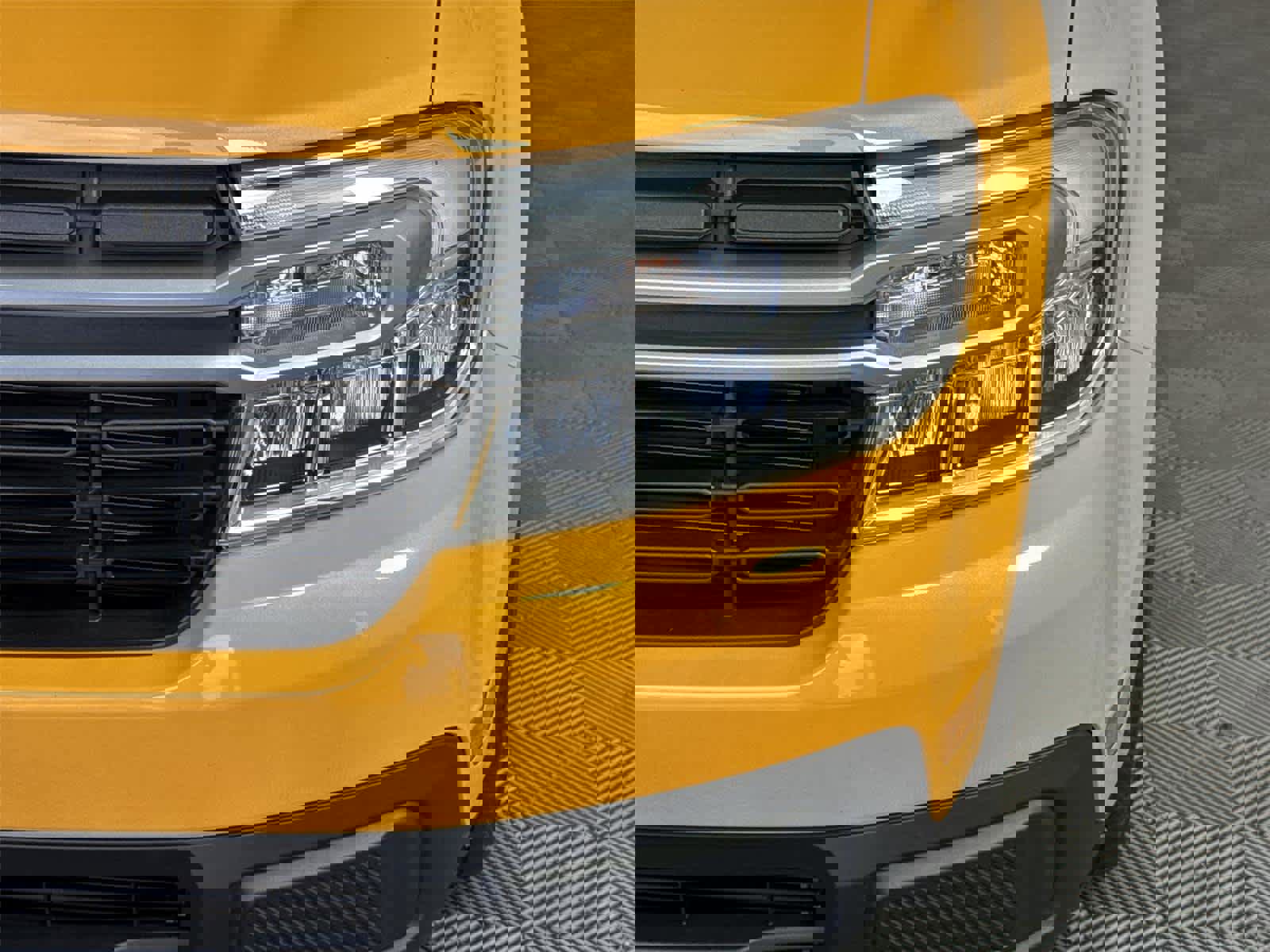 Used 2023 Ford Maverick Lariat w/ Lariat Luxury Package image 9