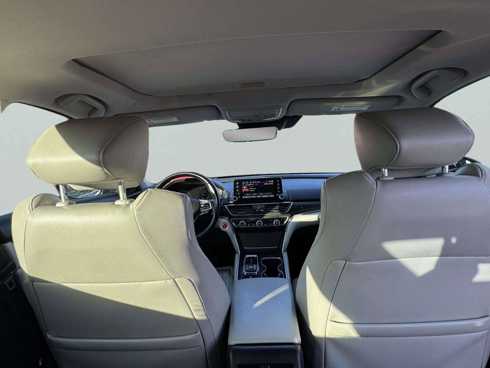 Used 2018 Honda Accord Touring image 27