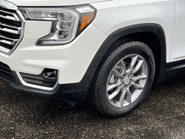 Used 2022 GMC Terrain SLT w/ Tech Package image 10
