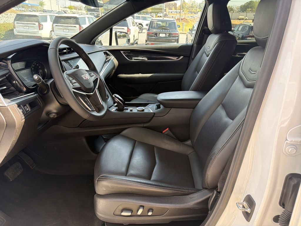 Certified 2022 Cadillac XT5 Premium Luxury image 10