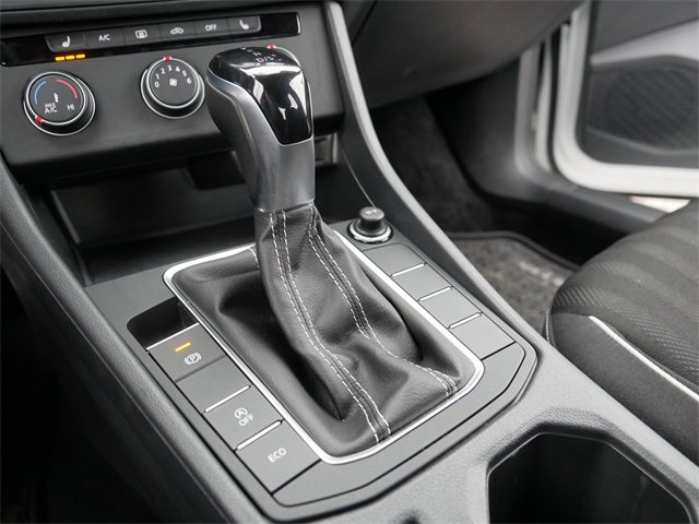 Certified 2024 Volkswagen Jetta Sport image 32