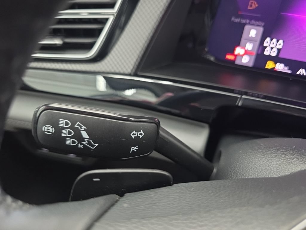 Certified 2024 Volkswagen Atlas Peak Edition SE AWD/4WD image 47
