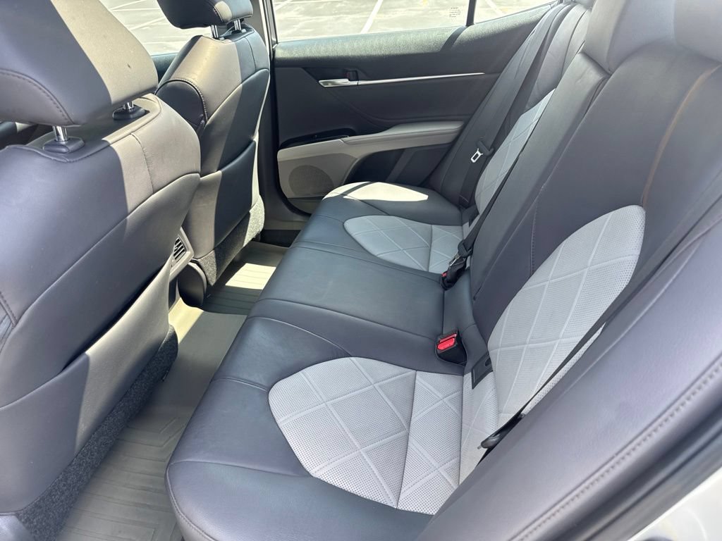 Used 2018 Toyota Camry XLE w/ Driver Assist Package FWD image 16