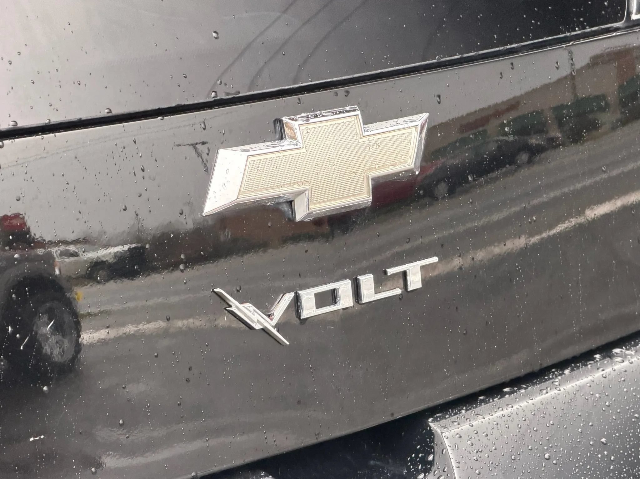 Used 2014 Chevrolet Volt Premium w/ Premium Trim Package FWD image 12
