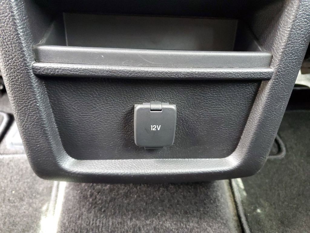 Used 2017 Ford Edge SEL image 11