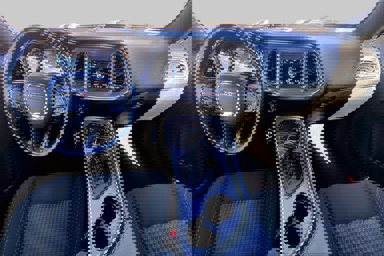 Used 2021 Dodge Challenger SXT image 14