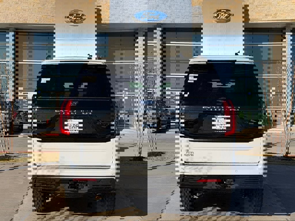 New 2025 Ford Expedition Active image 20