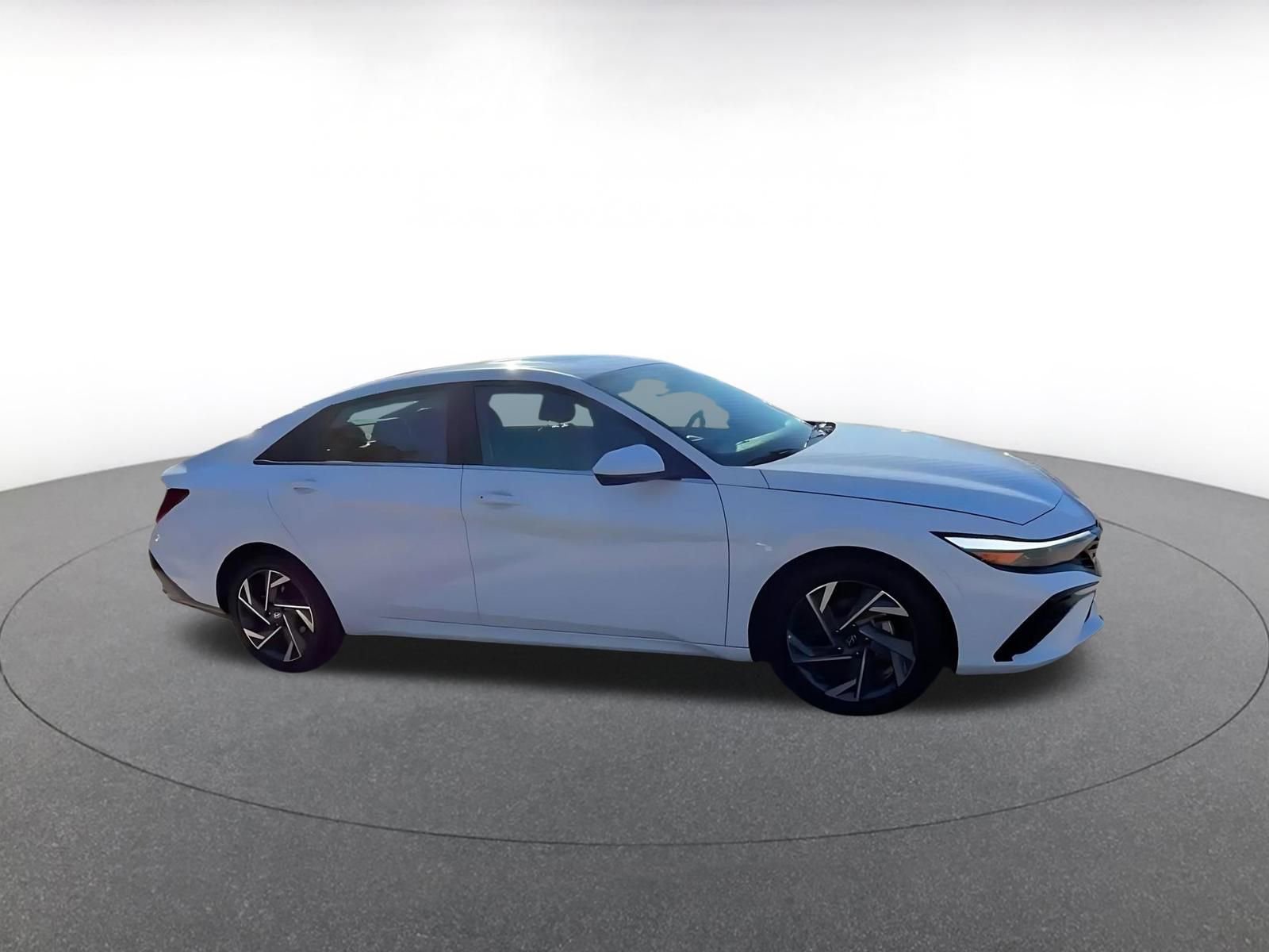 Used 2025 Hyundai Elantra SEL video 2