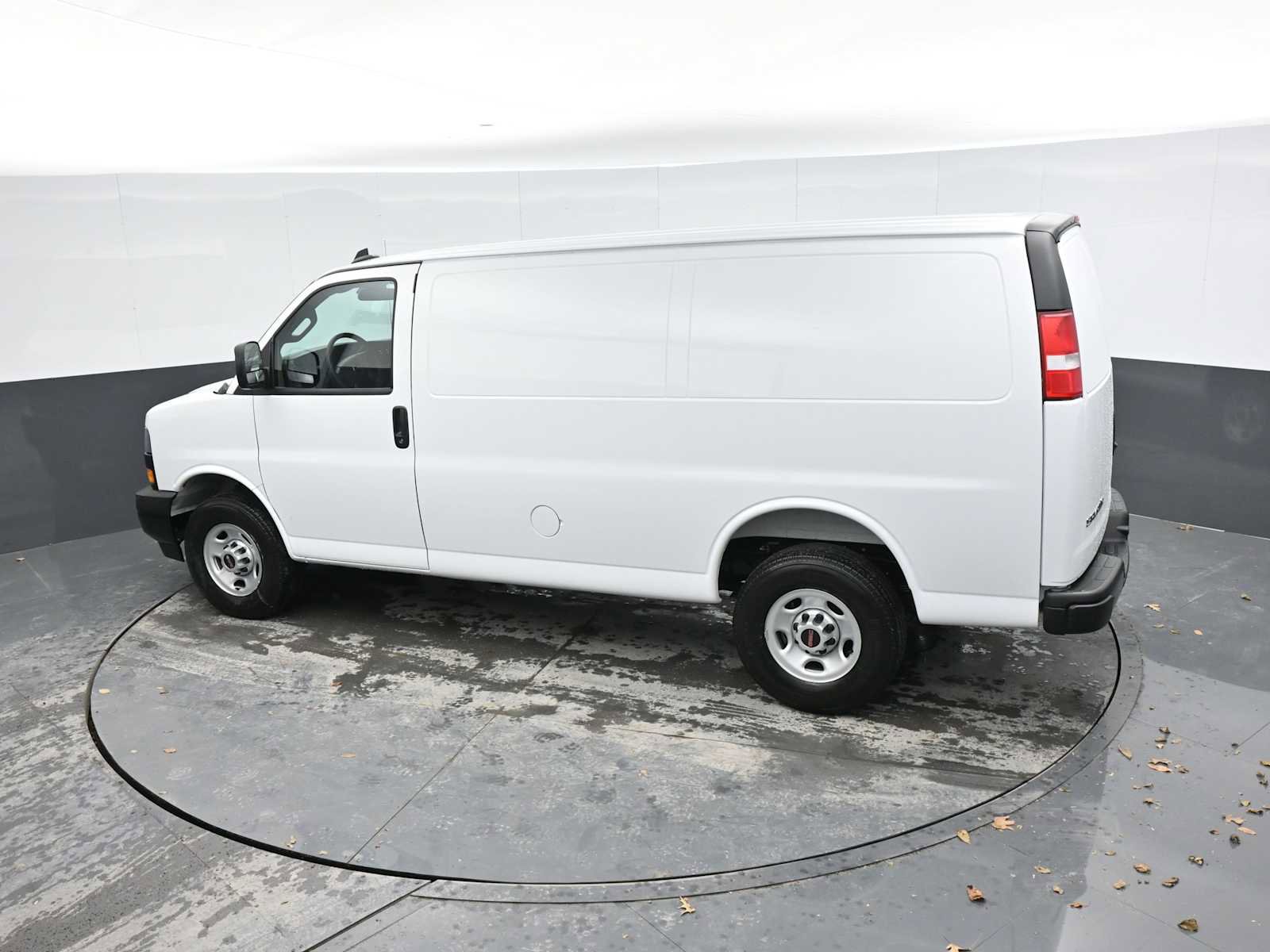 New 2025 GMC Savana 2500 w/ Driver Convenience Package image 26