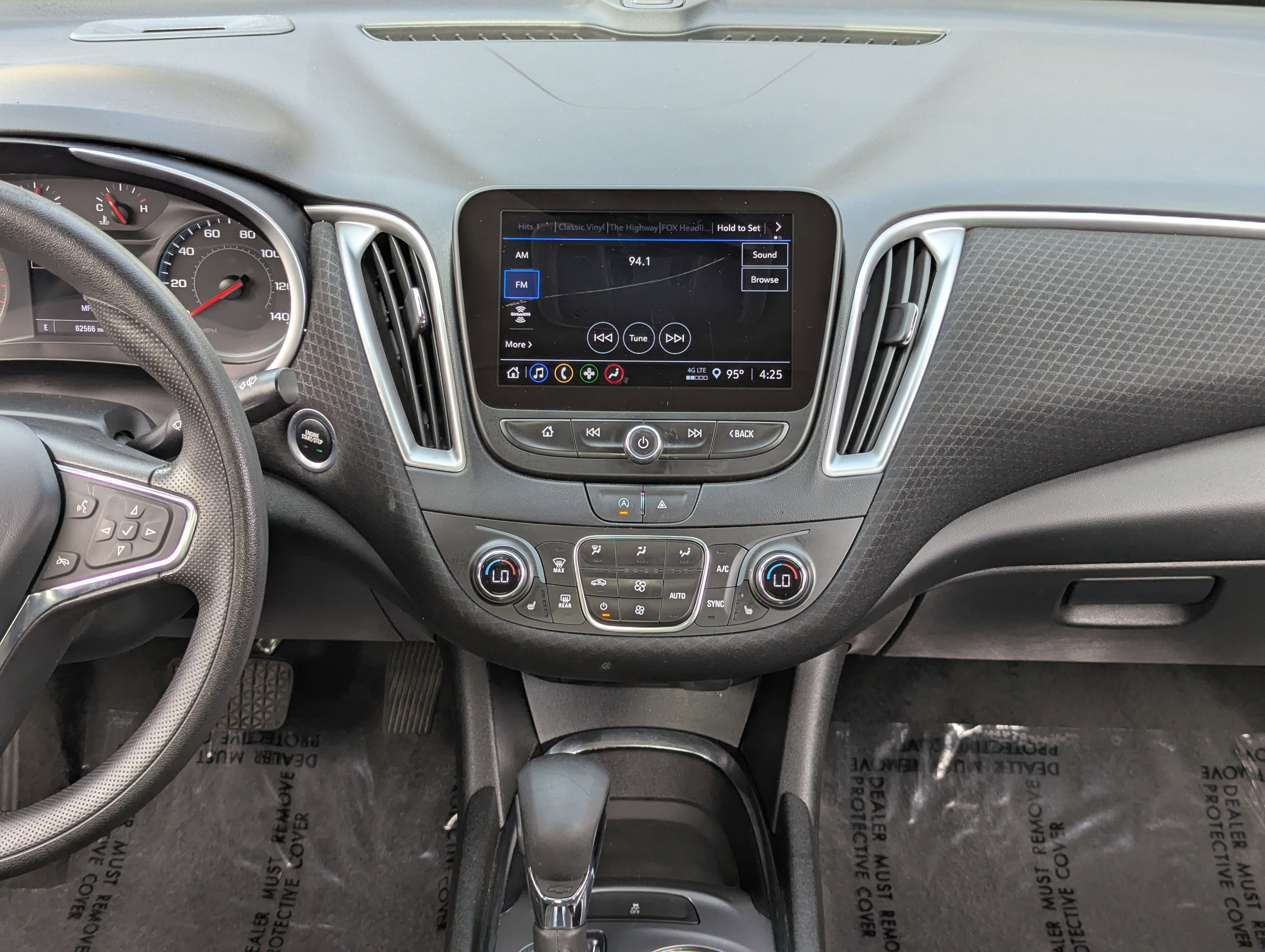 Used 2023 Chevrolet Malibu LT image 14