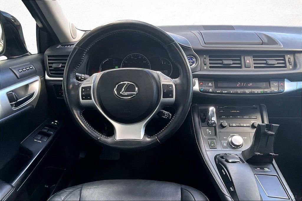 Used 2012 Lexus CT 200h Premium w/ Leather Pkg image 8