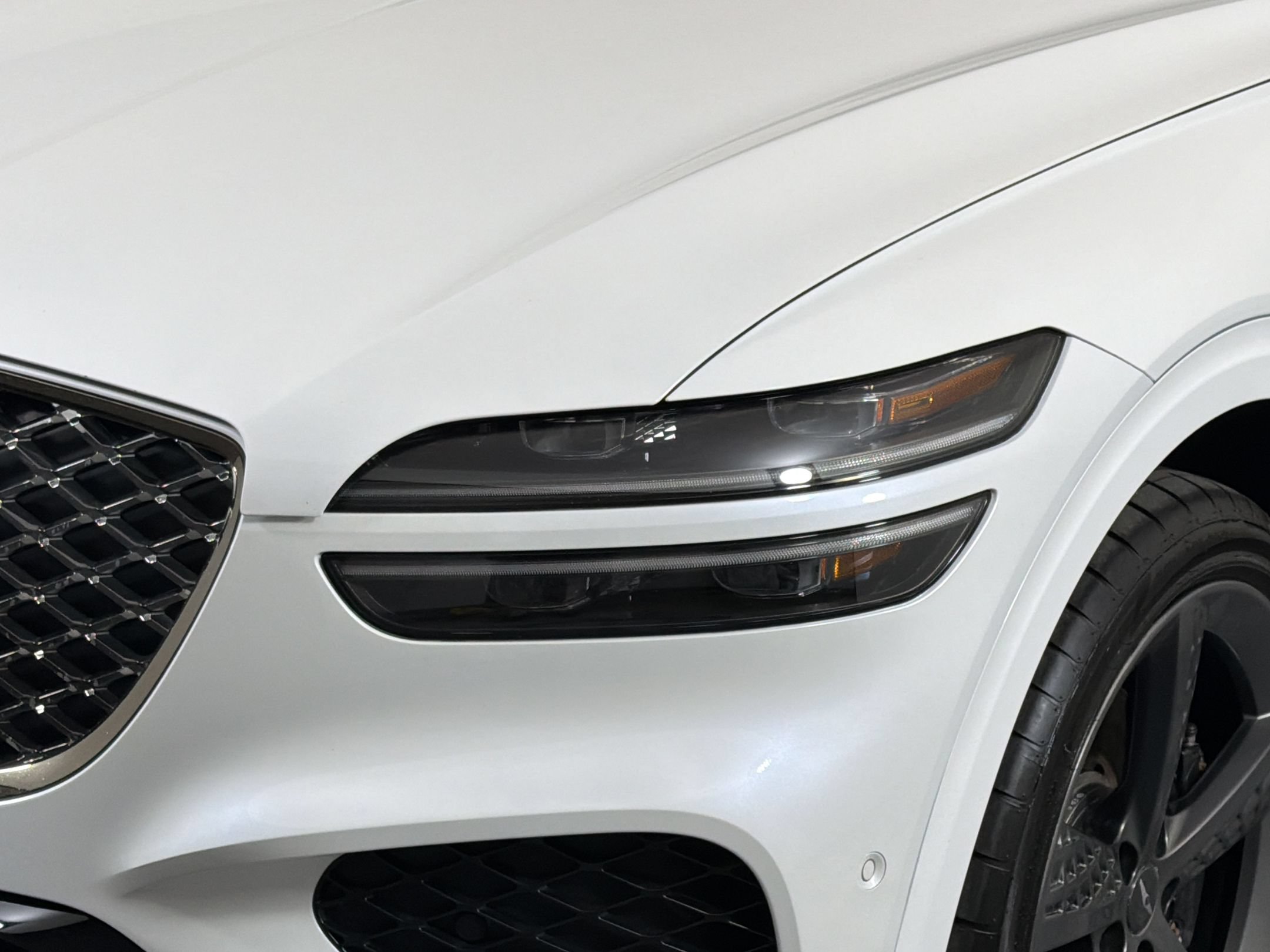 Used 2022 Genesis GV70 3.5T Sport w/ Sport Prestige Package AWD/4WD image 13