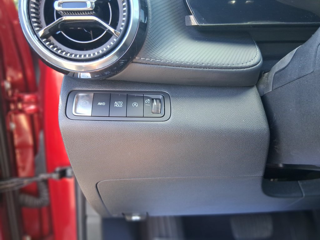 Used 2025 Chevrolet Equinox LT AWD/4WD image 29