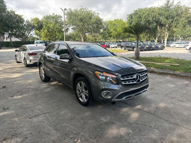 Used 2018 Mercedes-Benz GLA 250 4MATIC image 4