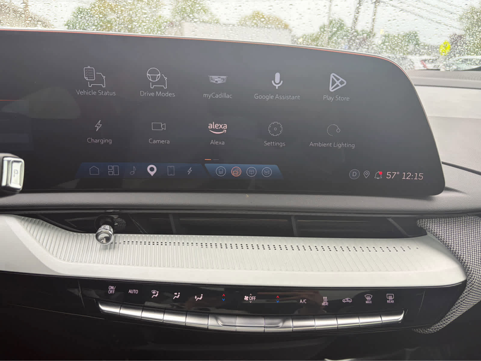 Used 2025 Cadillac Optiq Luxury 1 AWD/4WD image 16