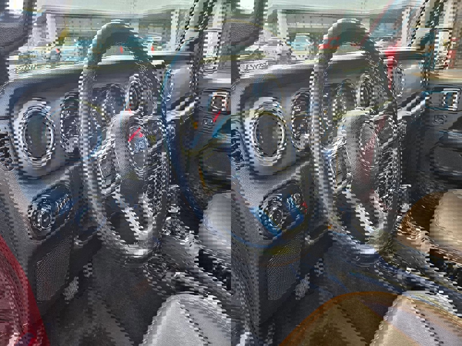 Used 2021 Jeep Wrangler Unlimited Rubicon image 10