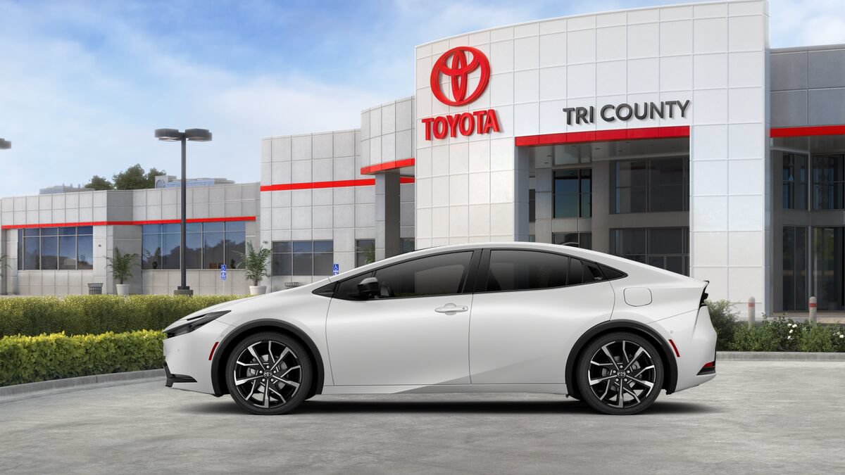 New 2026 Toyota Prius Plug-In Hybrid FWD image 4