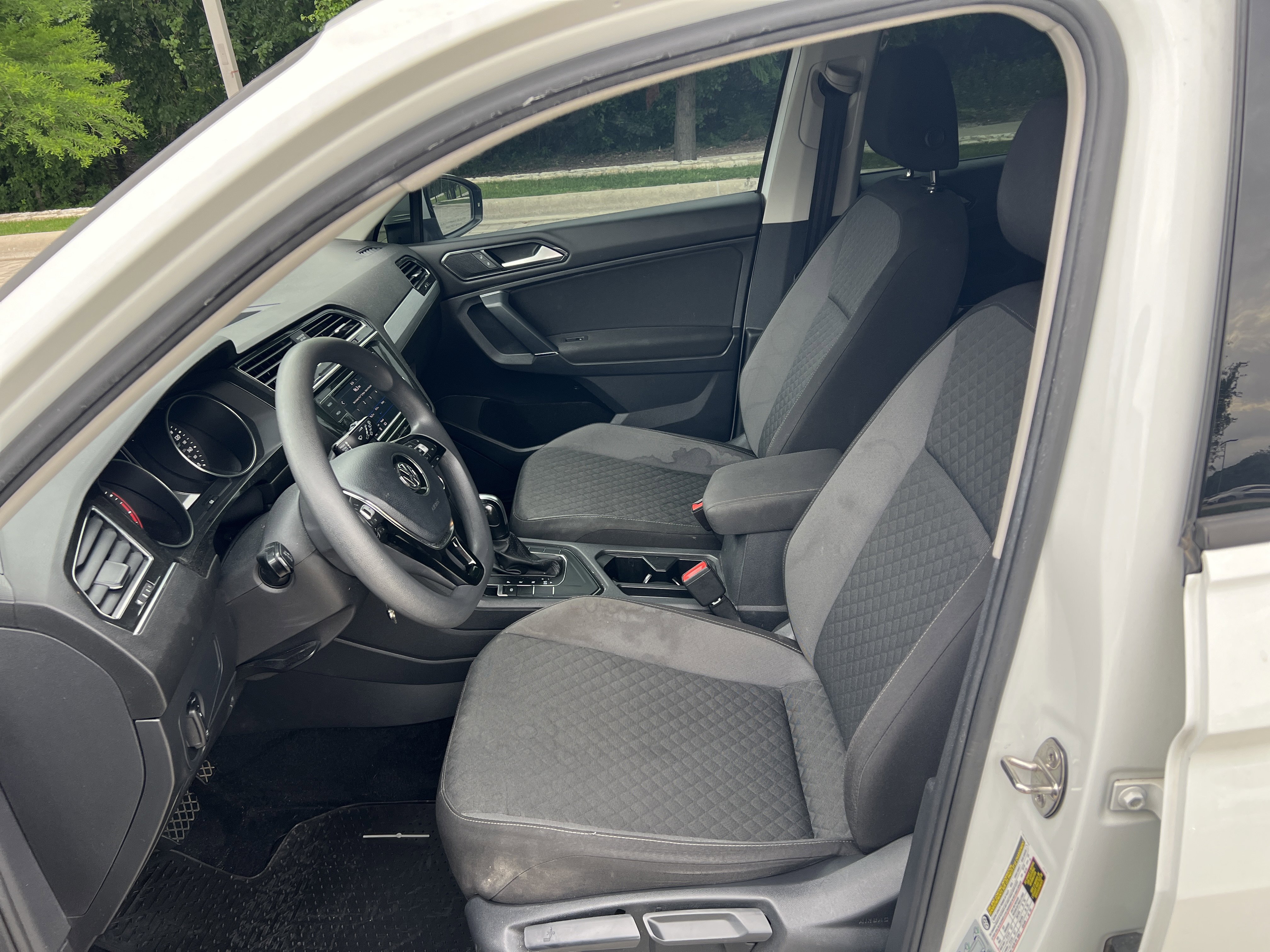 Used 2018 Volkswagen Tiguan S FWD image 15
